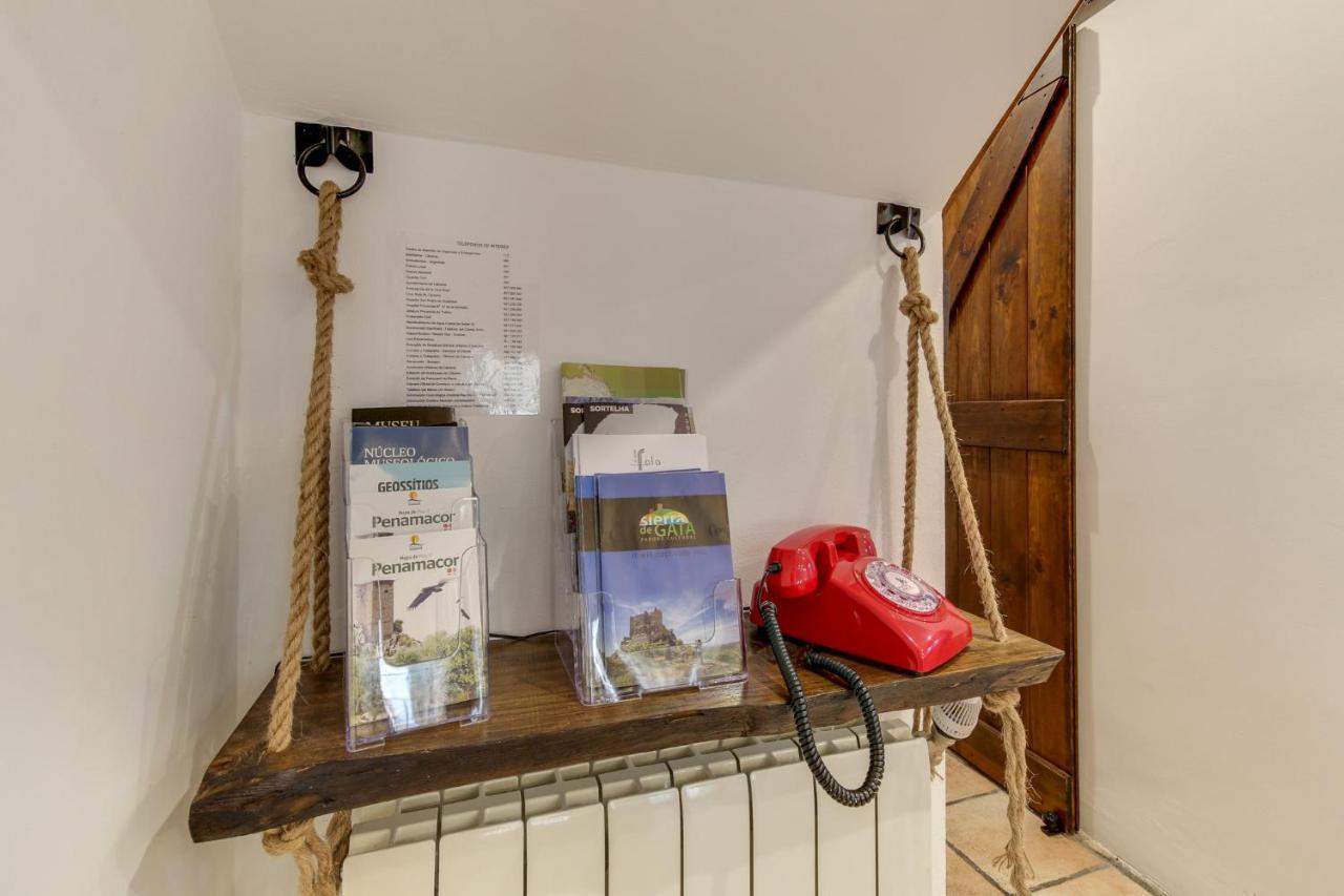 Casa Rural A Cashina Da Lagarteira Valverde del Fresno Bagian luar foto